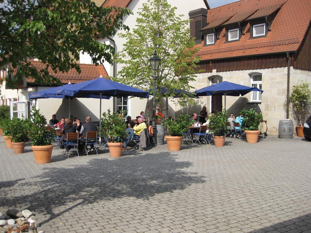 Landgasthof Und Hotel Weisser Loewe Eckental Exterior photo